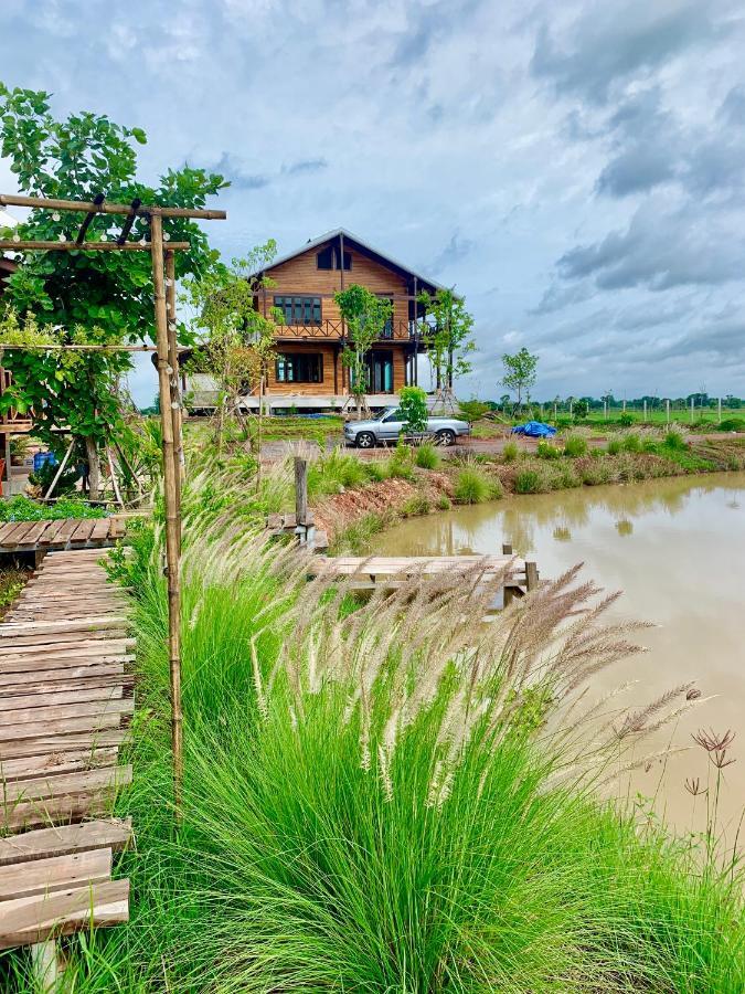 Rang Robin Farmstay With Swimming Pool Ban Wang Muang Eksteriør billede